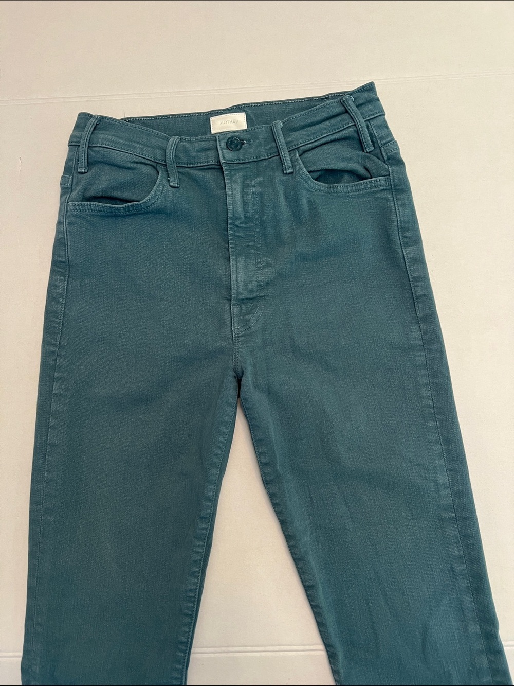 MOTHER DENIM THE HUSTLER ANKLE FRAY IN PLAY DATE GREEN WASH SIZE 28 - Picture 5 of 16